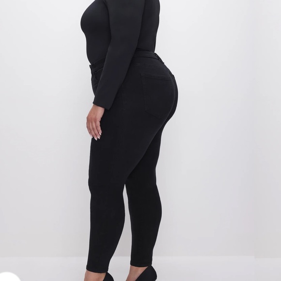 GOOD AMERICAN JEANS IN BLACK **PLUS SIZE** LOTS OF STRETCH - Picture 5 of 8